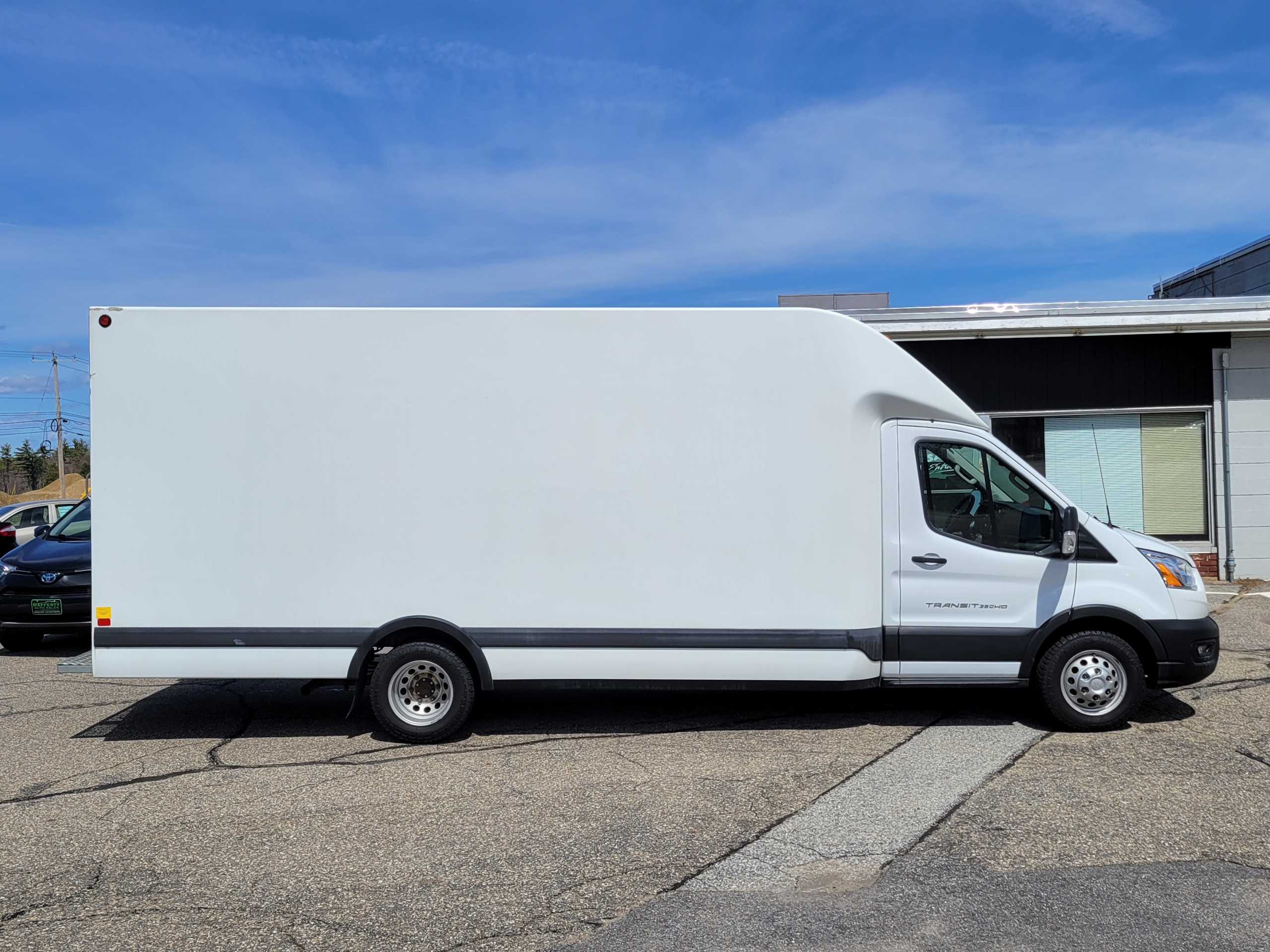 2020 Ford Transit photo 3